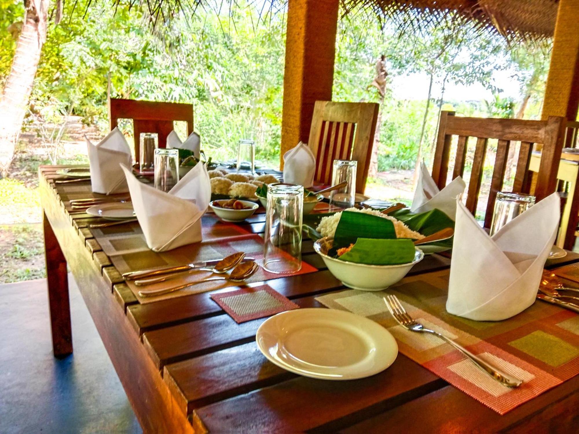 Ceylon Amigos Eco Resort Сігірія Екстер'єр фото