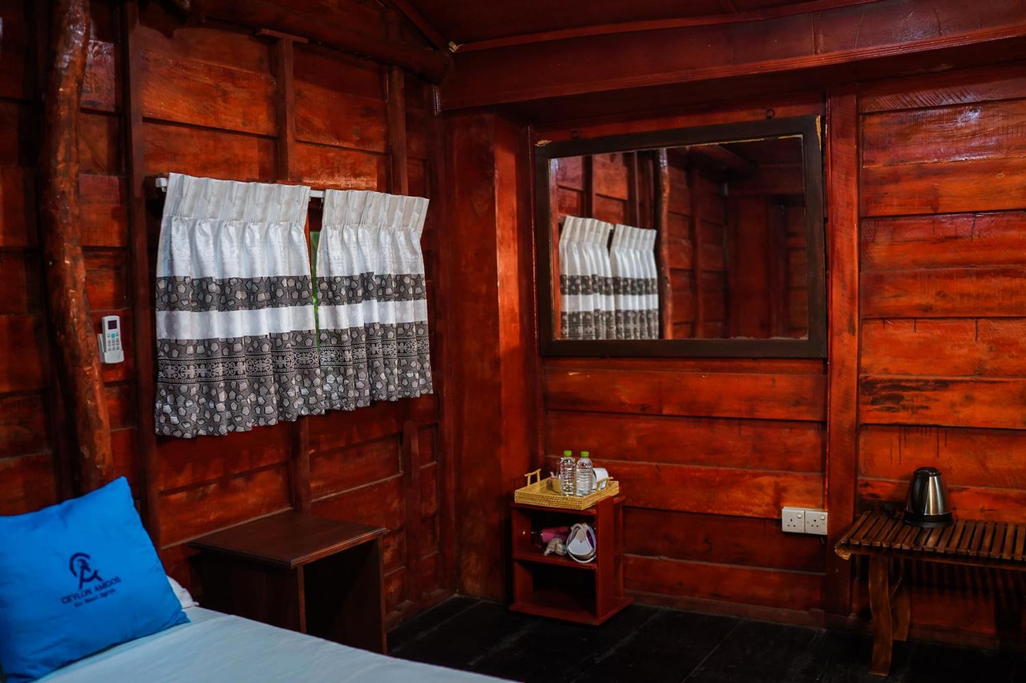 Ceylon Amigos Eco Resort Сігірія Екстер'єр фото