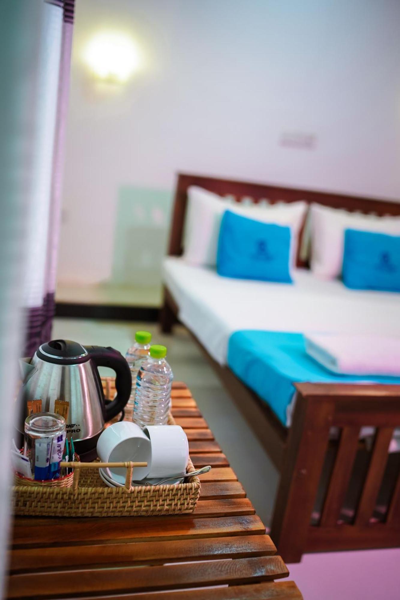Ceylon Amigos Eco Resort Сігірія Екстер'єр фото