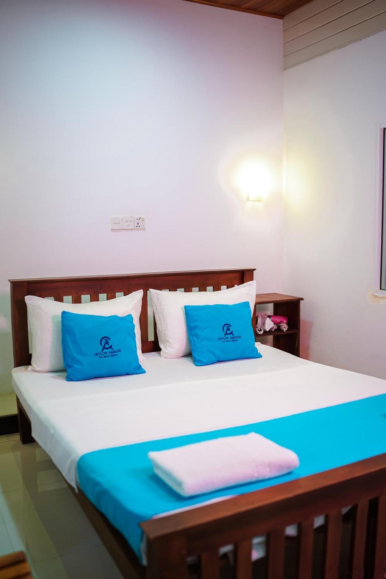 Ceylon Amigos Eco Resort Сігірія Екстер'єр фото
